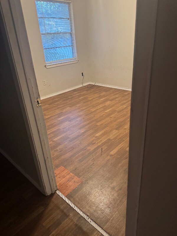 750 Bonham St unit 200, Paris, TX 75460 - photo 3