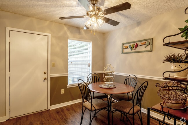 Lake Forest Apartments, Brandon, MS 39042 - photo 4