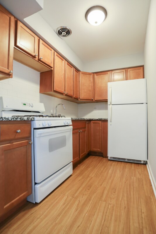 2828 N Cambridge Ave unit 3, Chicago, IL 60657 - photo 1