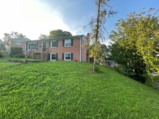 4724 Koester Dr, Woodbridge, VA 22193