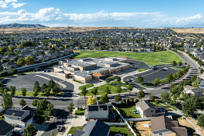 Oakcrest Elementary is nestled into a community at the base of the Oquirrh Mountains.