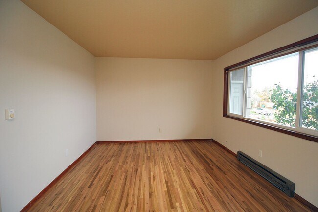 1630-1632-1632 Ne 81st Ave unit 1630, Portland, OR 97213 - photo 4