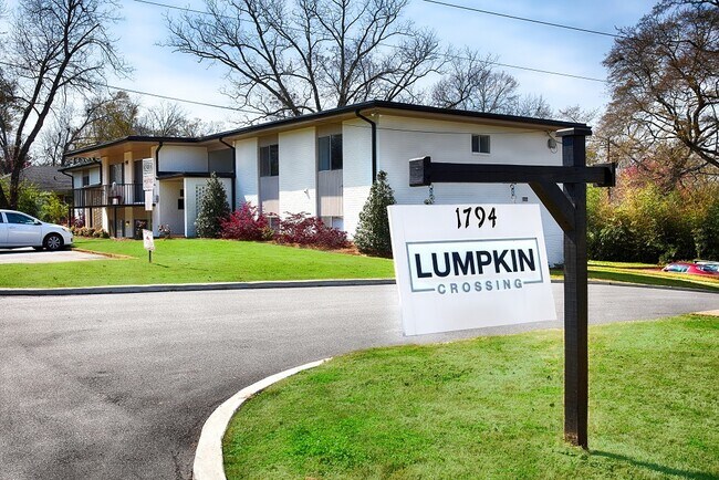 1794 S Lumpkin St unit 2, Athens, GA 30606 - photo 2