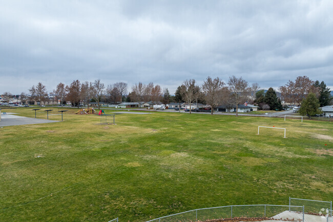 Vista Elementary has a large green space behind the school.