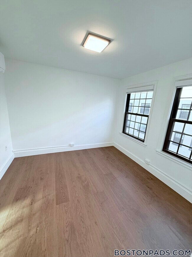 1200 Massachusetts Ave unit 410, Cambridge, MA 02138 - photo 6