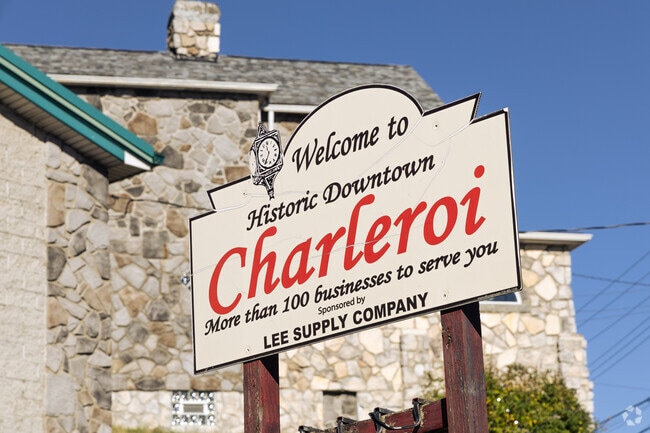 Downtown Charleroi hosts shops and local cafés.