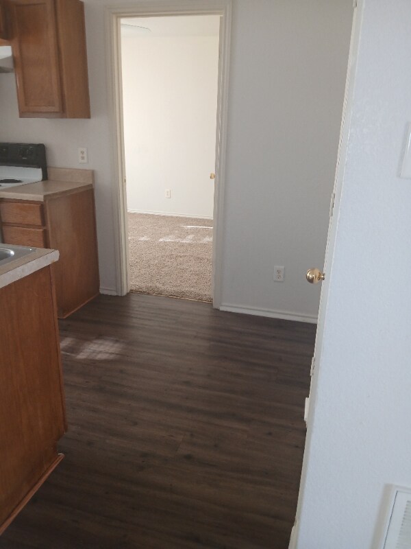 1603 Duncan Ave unit 5804 Redstone dr, Killeen, TX 76541 - photo 6