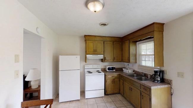 245 Crabapple Cir unit 114, Fayetteville, NC 28303 - photo 5