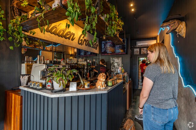 Historic Downtown's lively dining scene features everything from fresh seafood to farm-to-table eateries and craft cocktail bars.