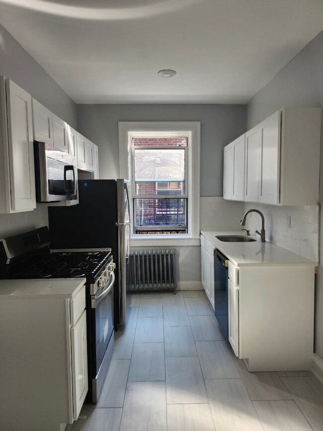 658 Palisade Ave, Cliffside Park, NJ 07010