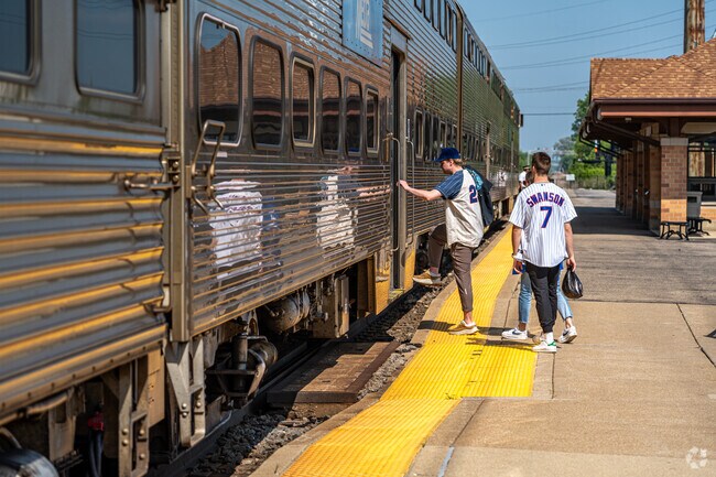 Ashbury residents have quick access to the Metra and Downtown Chicago.