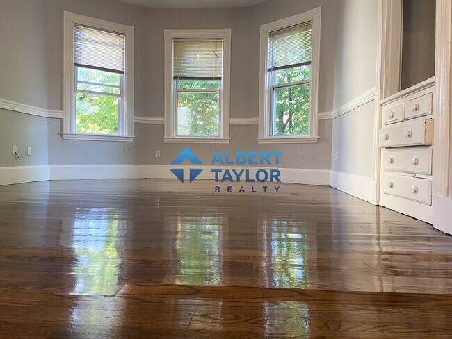 19 Parker Hill Ave unit 2, Roxbury Crossing, MA 02120 - photo 4