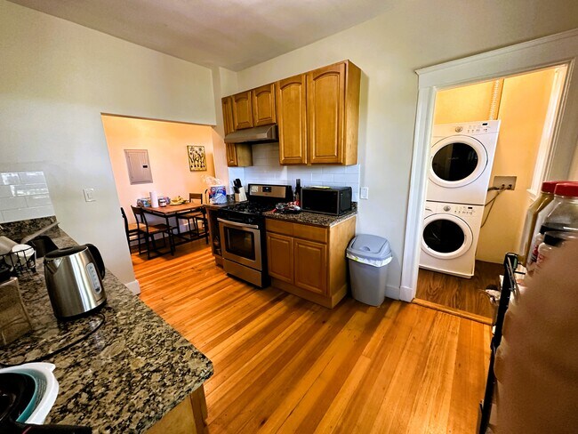 61 Algonquin Rd unit 61, Newton, MA 02467 - photo 7