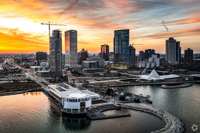 Alverno is a quiet neighborhood but it is 15 minutes from downtown Milwaukee.