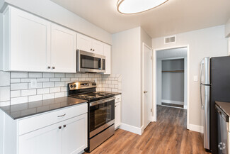 44 Harder Rd, Hayward, CA 94544