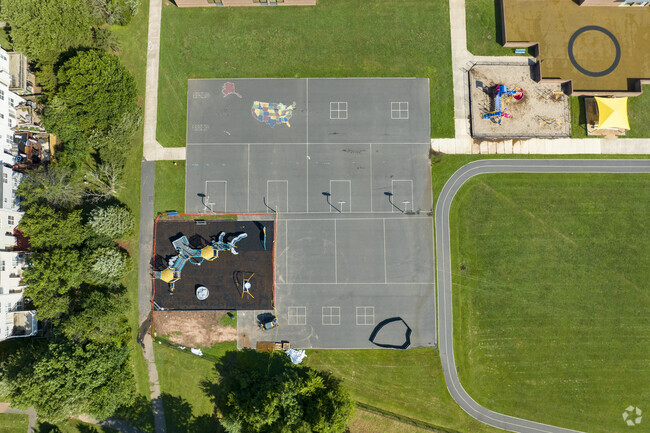 Lowes Island Elementary School has basketball and a playground on its Sterling campus.