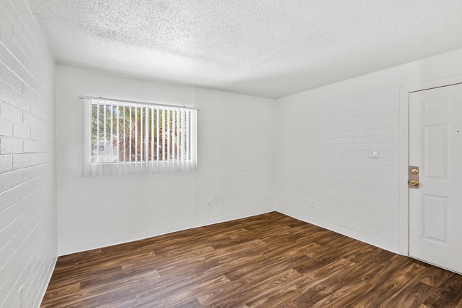 Bella Vista Apartments, Phoenix, AZ 85009 - photo 5