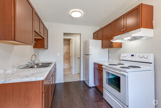 1244 Hazelwood St, Saint Paul, MN 55106