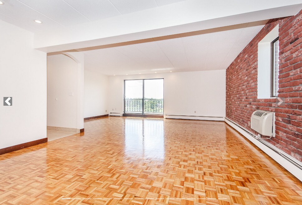 31 Harris St unit 702, Brookline, MA 02446 - photo 1