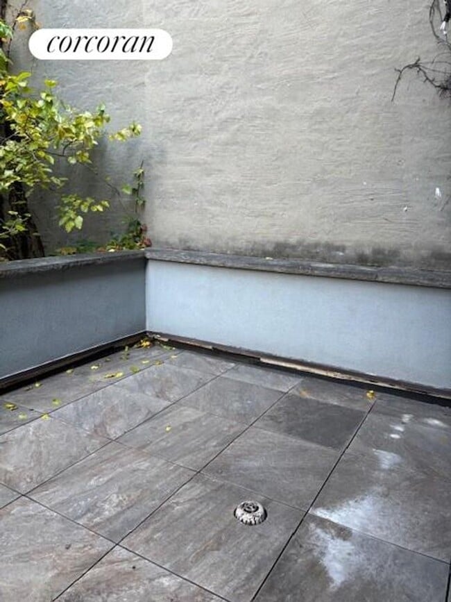 821 9th Ave, New York, NY 10019 - photo 4