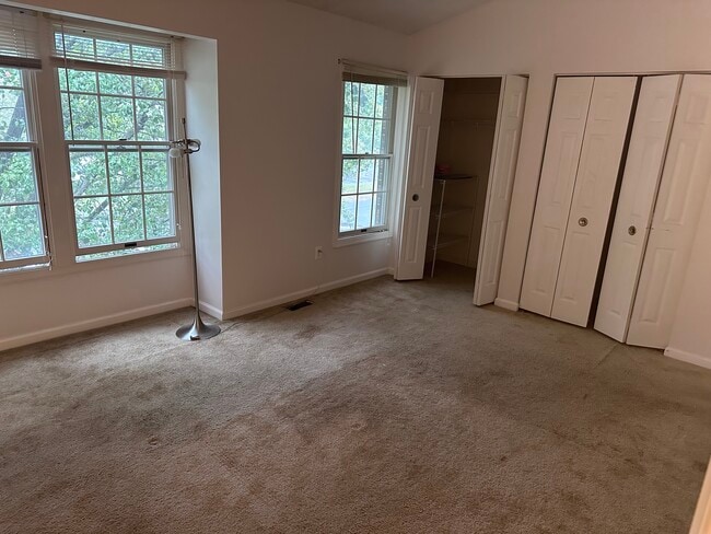 11415 Falcon Ridge Ct, Beltsville, MD 20705 - photo 3