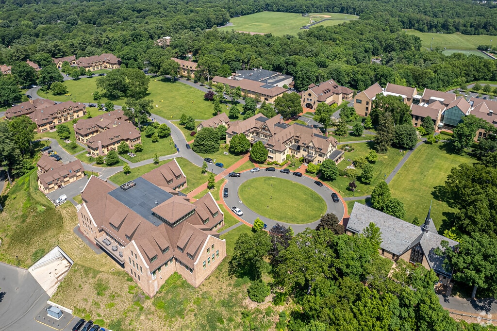 The Masters School is an independent christian school with a 76 acre campus in West Simsbury.