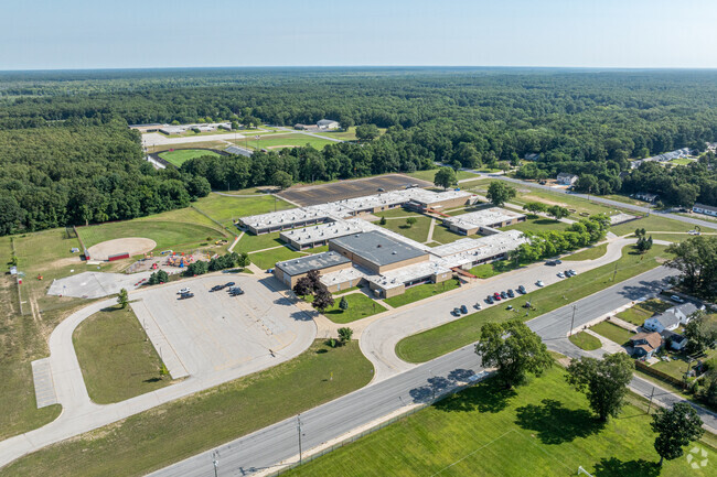 Cardinal Elementary School is located in Muskegon, Michigan.