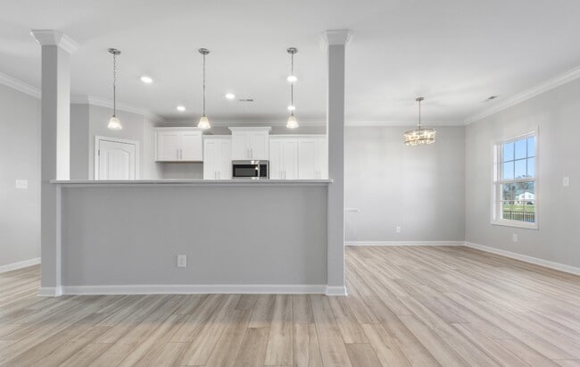 1381 Ross Farms Blvd unit 38102287, Clarksville, TN 37043 - photo 3