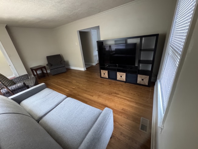 5215 Huntington Ave, Newport News, VA 23607 - photo 4