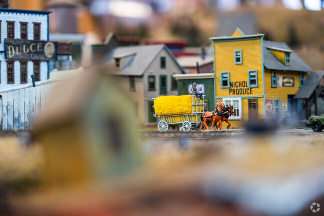 MD Trains carries model locomotives, scenery, and parts for hobbyists and collectors.