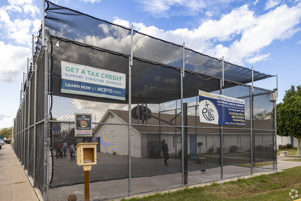 Pleasantview Christian Elementary School I located in south Phoenix.