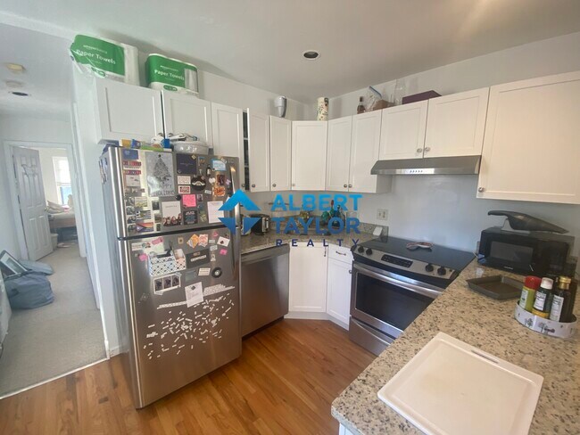 22 Saint Cyprians Place unit 2, Boston, MA 02120 - photo 5