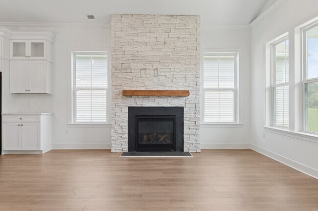 31 Brewer Way, Plainsboro, NJ 08536 - photo 4