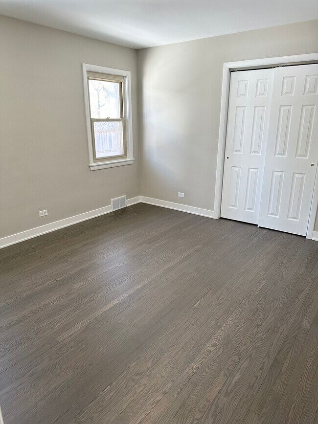 2049 Hagen Ln, Flossmoor, IL 60422 - photo 4