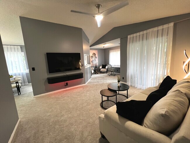 6540 Chasewood Dr unit F, Jupiter, FL 33458 - photo 5