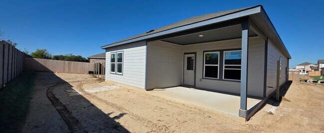 12804 Hill Plains Dr, Schertz, TX 78154 - photo 3