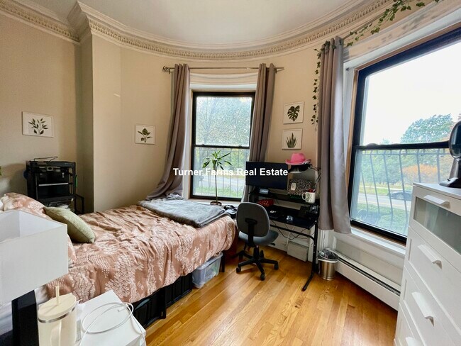 42 Fenway unit 12, Boston, MA 02215 - photo 5