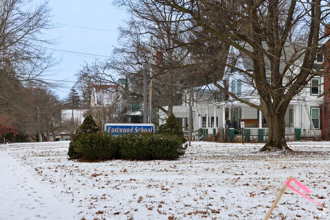 Eastwood Elementary School, Oberlin