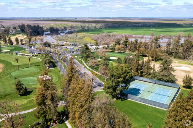 The San Joaquin Country Club once hosted the NCAA national championship in Van Ness Extension.