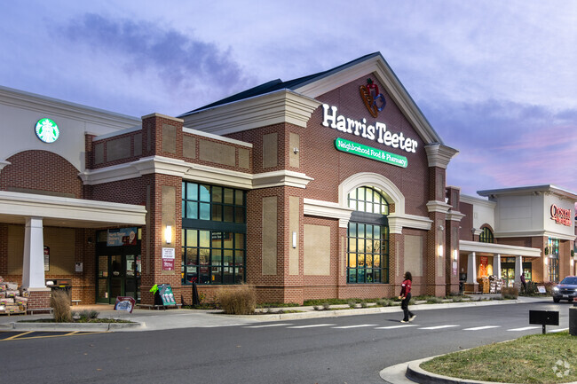 Harris Teeter grocery store is right around the corner from Buckingham.