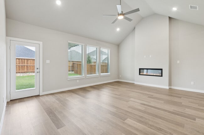 1013 Ocean Breeze Way, Princeton, TX 75407 - photo 6