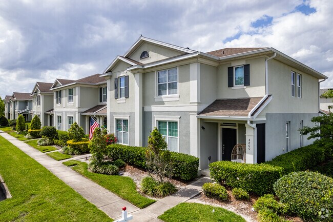 Attached townhouses can also be found throughout Anthem Park.