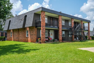 2015 Mosby Rd, Meridian, MS 39307