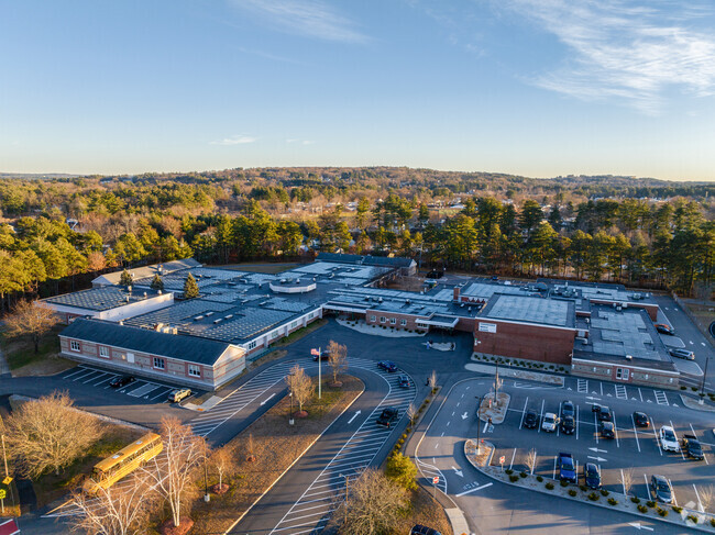 Fairgrounds Middle School in Nashua, NH serves grades 6-8.