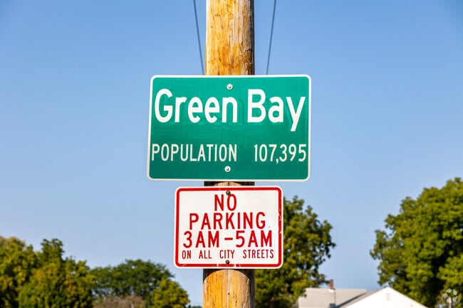 The Imperial Pride neighborhood extends to the outer boundaries of Green Bay.