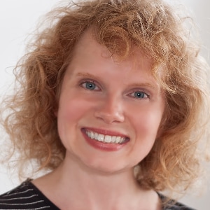 STEPHANIE MOLL, ABR, GRI