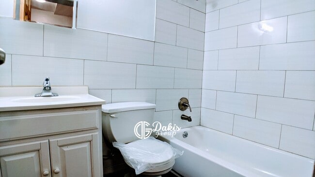 25-33-33 23rd St, Queens, NY 11102 - photo 7