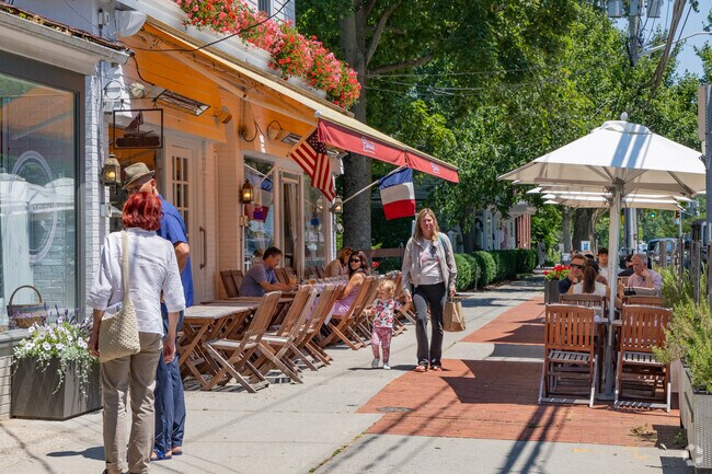 Bridgehampton combines historic charm with beaches, shops, and local dining.