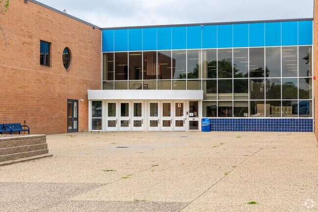 Send your kids to the C Plus rated Willow Creek Middle School in Baihly Meadows.