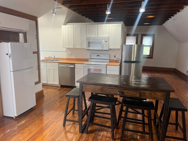 4124 W Pine Blvd unit 2FF, Saint Louis, MO 63108 - photo 2